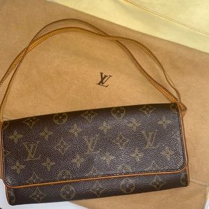 Louis Vuitton Pochette